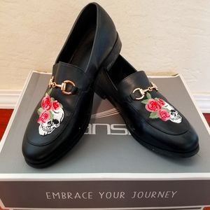 Hot Topic Loafers Size 10